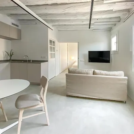 Lively 1 Bdr With Private Terrace Born Apartment