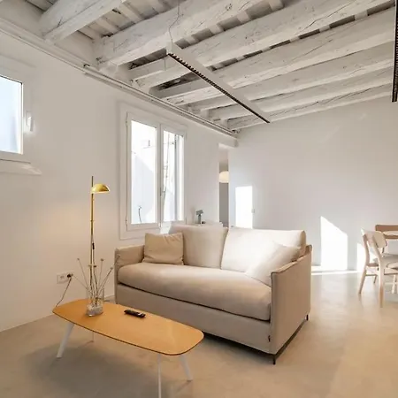 Lively 1 Bdr With Private Terrace Born Apartment *